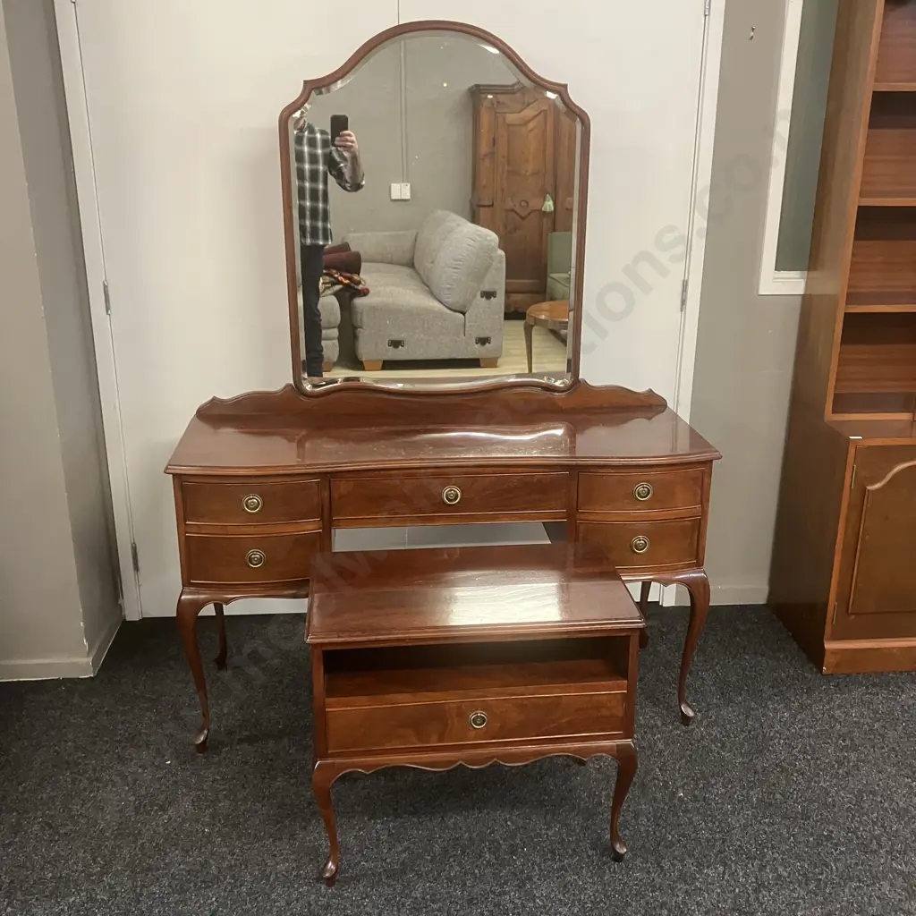 Mahogany 5 Drawer Dressing Table With Single Drawer Bedside Cabinet, Bevelled Edge Mirror , Fine Cabriole Legs Image 1++