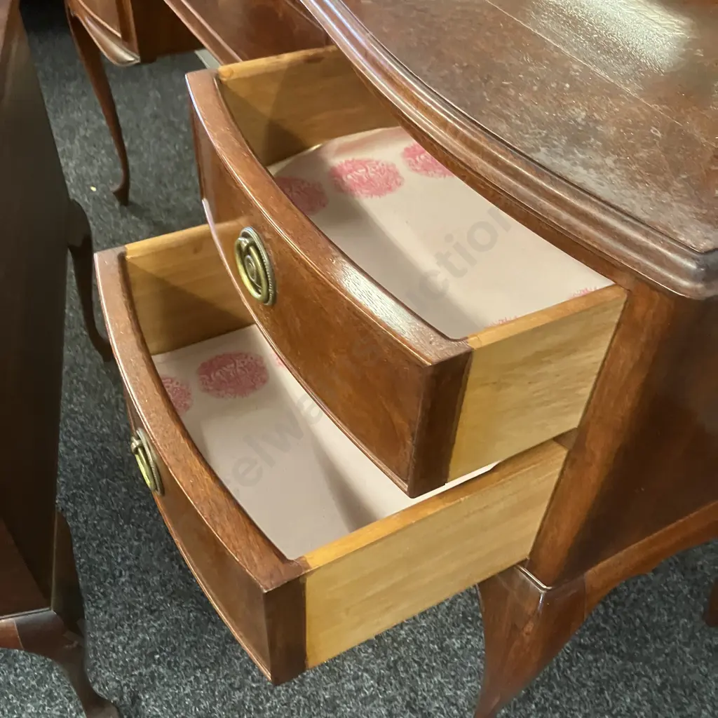 Mahogany 5 Drawer Dressing Table With Single Drawer Bedside Cabinet, Bevelled Edge Mirror , Fine Cabriole Legs Image 1++