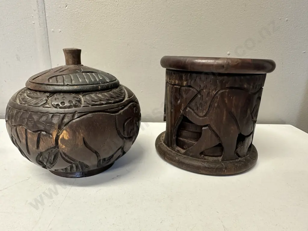 Vintage Carved Wooden Ware Items Including Coasters & Lidded Bowl Image 1++