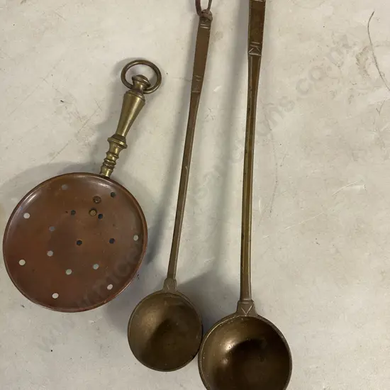 Vintage Brass & Copper Items Including Ladles & Skimmer