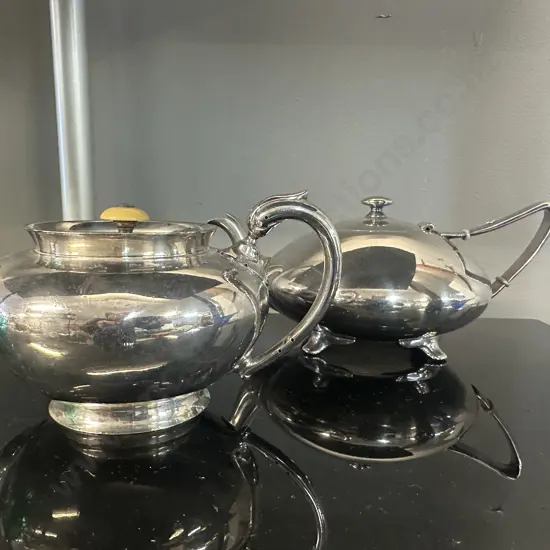 Walker & Hall Sheffield & Wilcox Silverplate Teapots