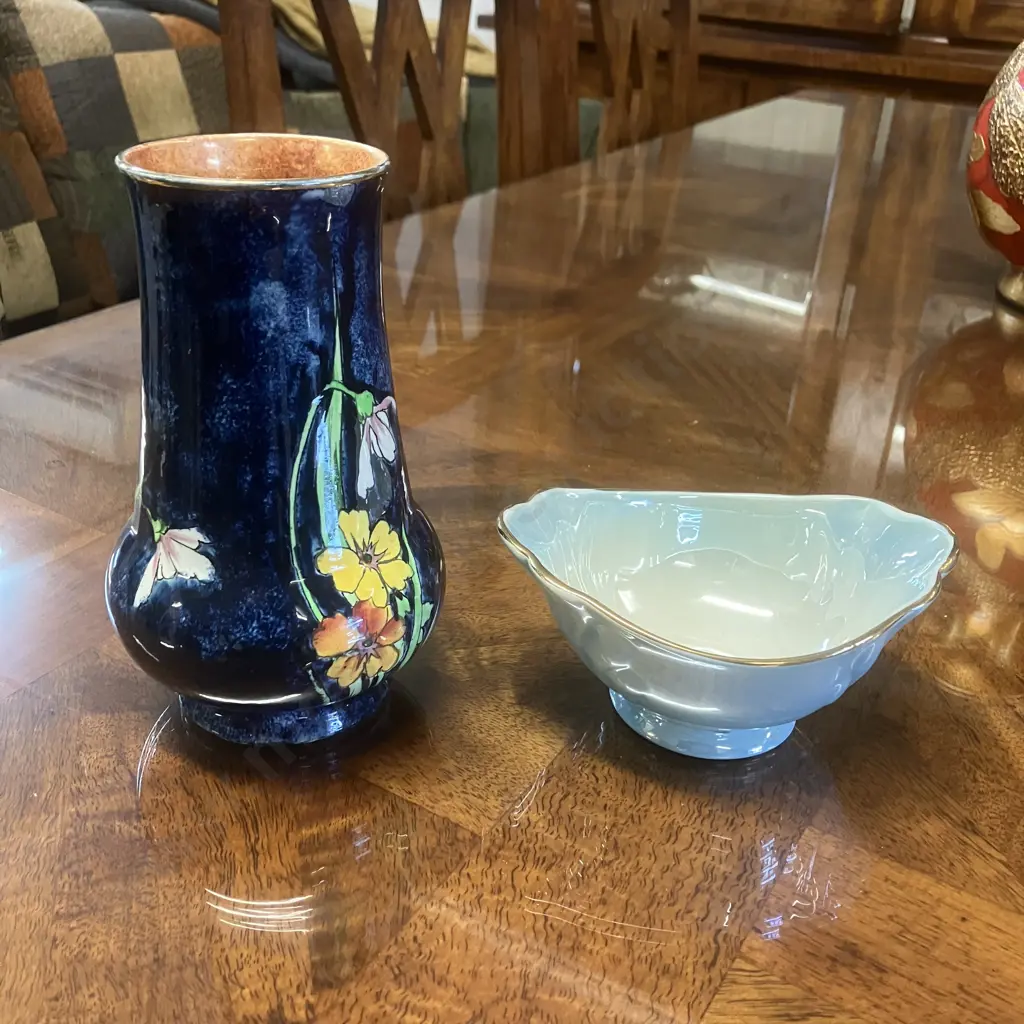Maling Blue Handpainted Vase & Blue Lustre Bowl Image 1++