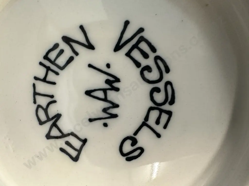 Earthen Vessels Bowl Signed W.A.W Pukekos H11,Dia22cm. Image 1++