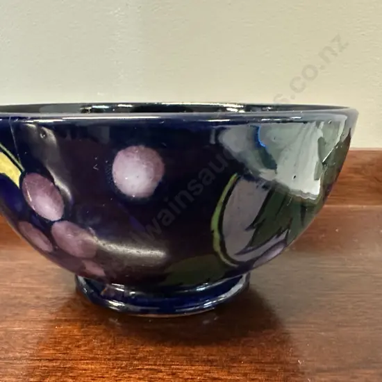 Hanley Ware Floral Motif Art pottery Bowl H8,Dia16cm.