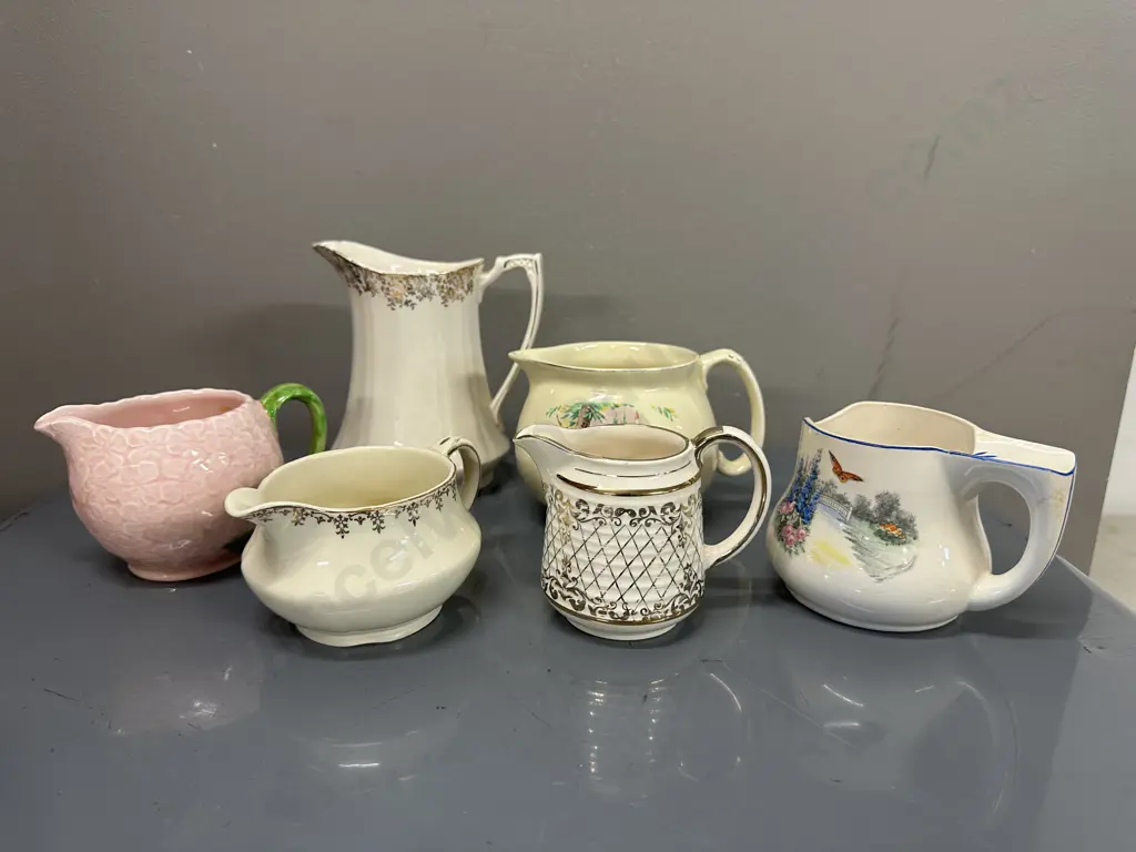 Selection of Vintage Jugs x 6 Including Royal Winton, Meakin Etc Image 1++