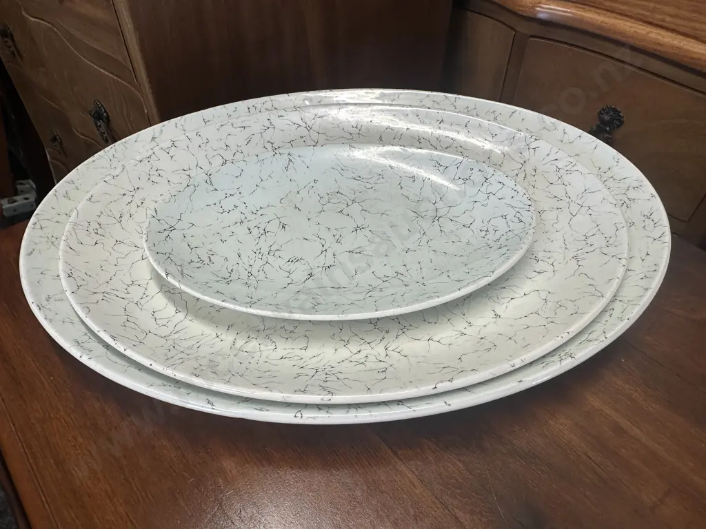 King Pin Myott Serving Platters In Graduated Sizes Image 1++