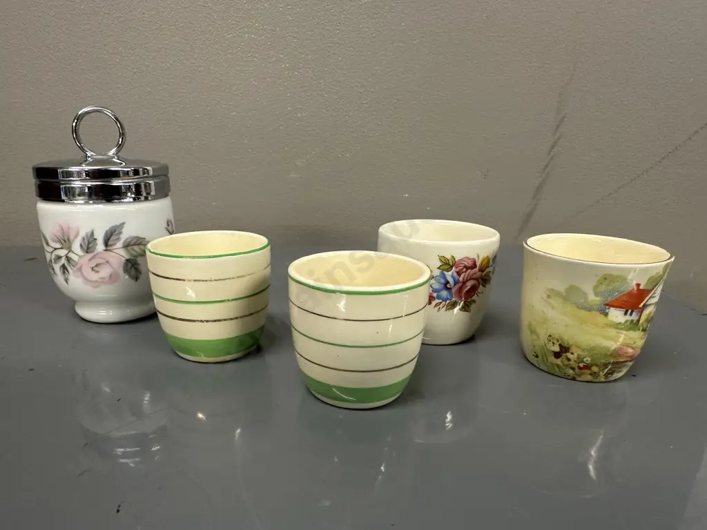 Selection of Egg Cups & Royal Worcester Coddler Image 1++