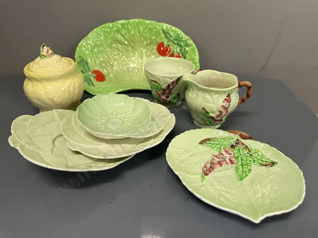 Selection of Carltonware Items Image 1++
