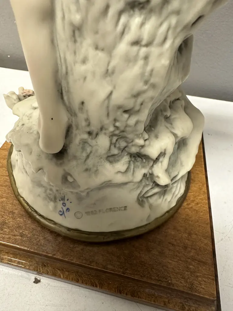 Pair Of 1982 Capodimonte Giuseppe Armani  Signed Water Carriers  H37cm. Image 1++