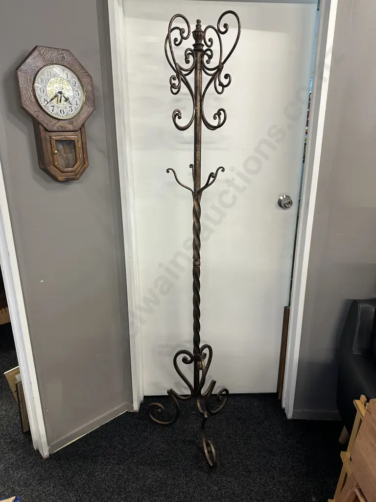 Free Standing Coat & Hat Stand  Image 1++