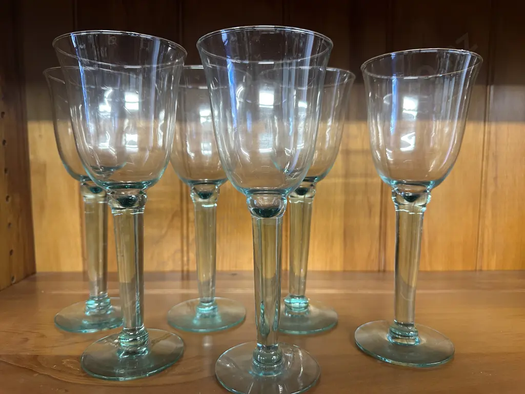Set Of Six Green Stemmed Wine Glasses Image 1++