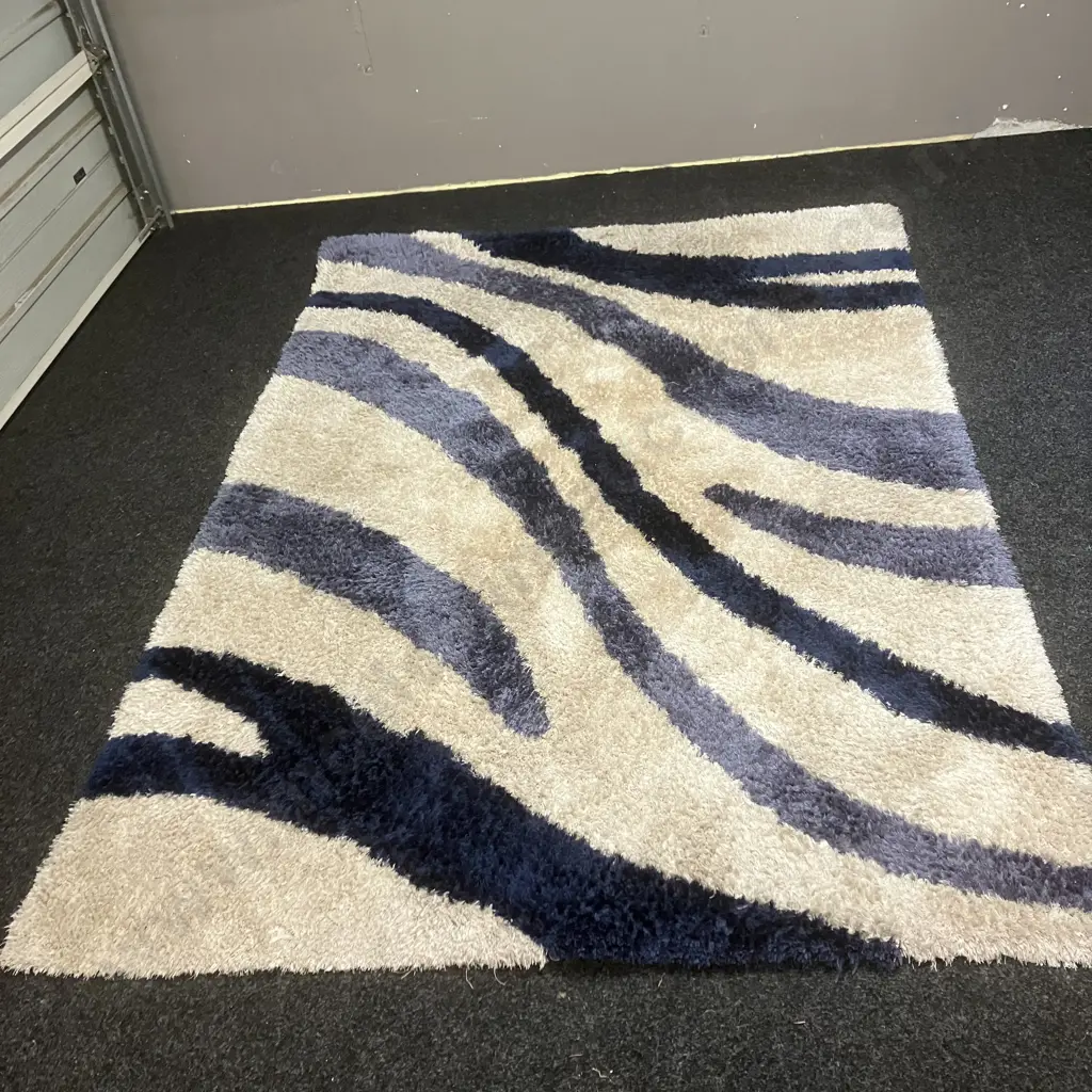 Signature Rugs Bilbao Shaggy 160 x 230cm Floor Rug - Blue / Grey / Cream Colours Image 1++