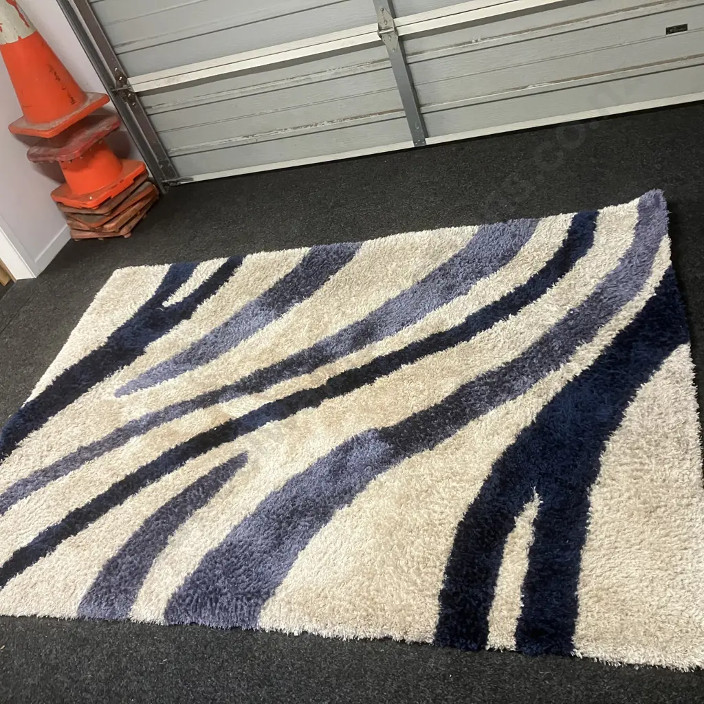 Signature Rugs Bilbao Shaggy 160 x 230cm Floor Rug - Blue / Grey / Cream Colours Image 1++