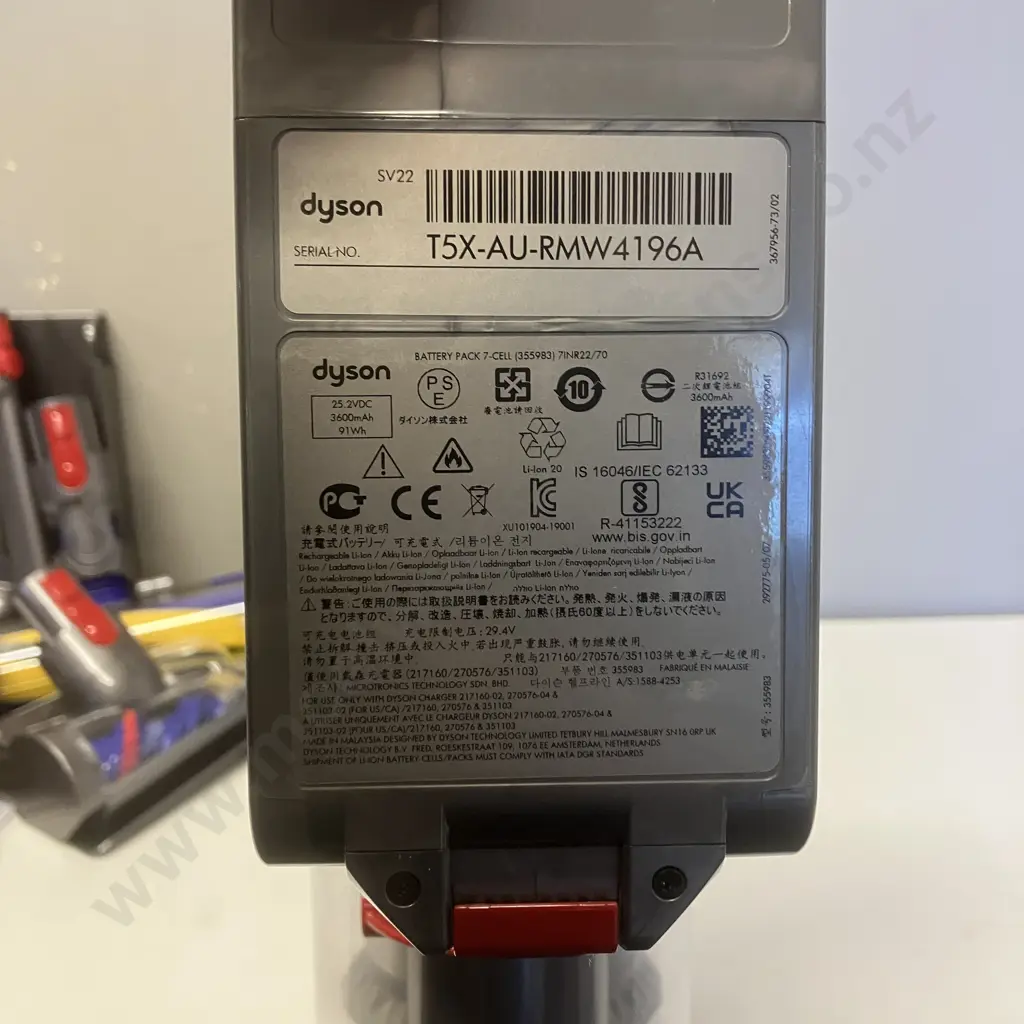 Dyson V15 Detect Absolute Cordless Vacuum Image 1++