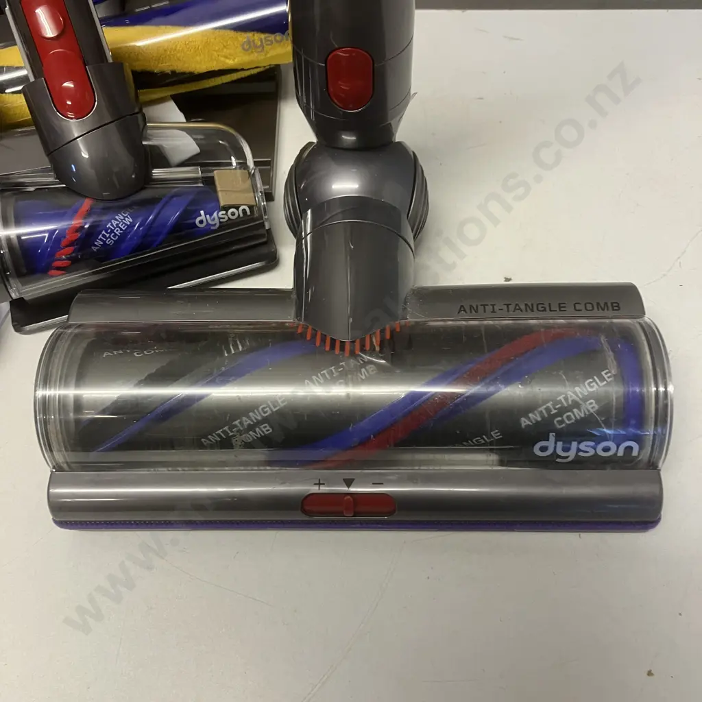 Dyson V15 Detect Absolute Cordless Vacuum Image 1++