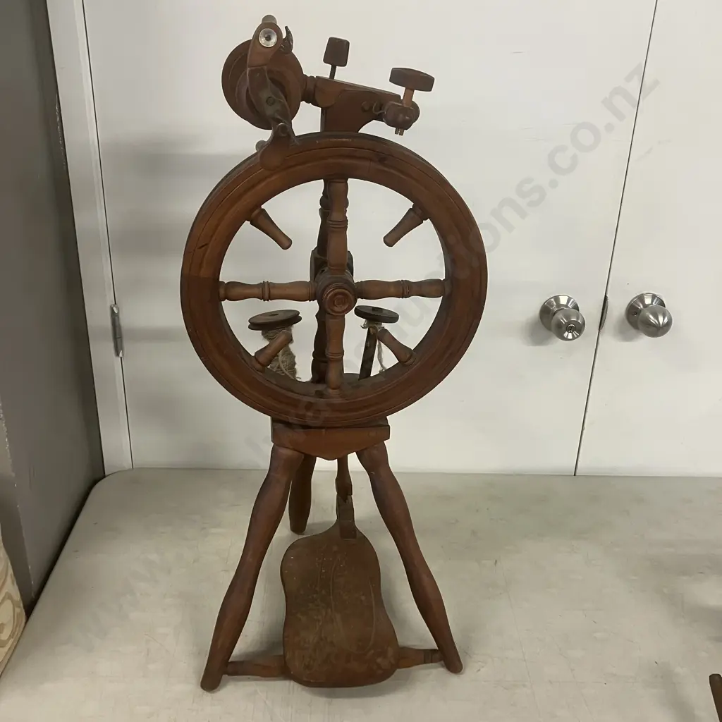 Vintage New Zealand Spinning Wheel Made By Reg Warr, Napier Image 1++