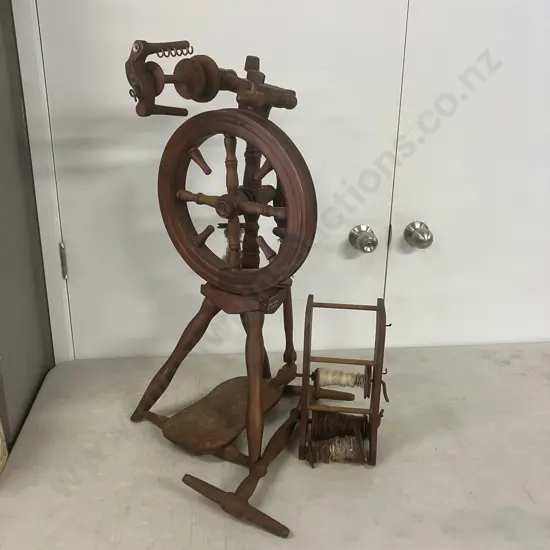 Vintage New Zealand Spinning Wheel Made By Reg Warr, Napier