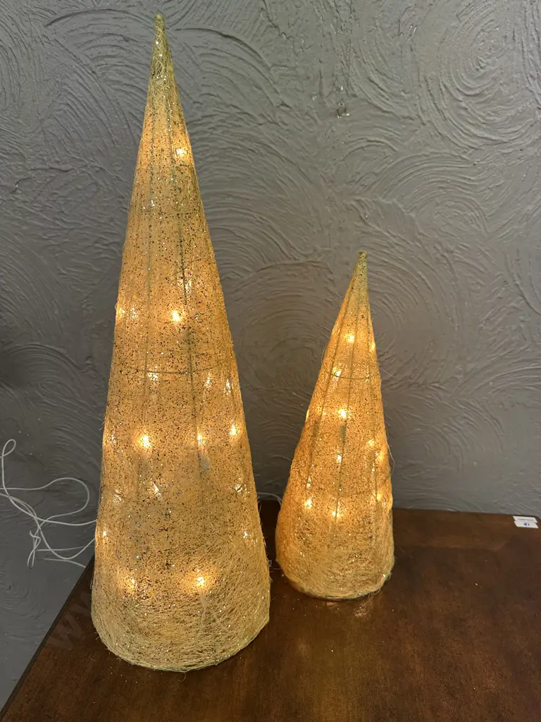 Decorative Gold/Glitter Christmas Trees. H41&60cm. Image 1++