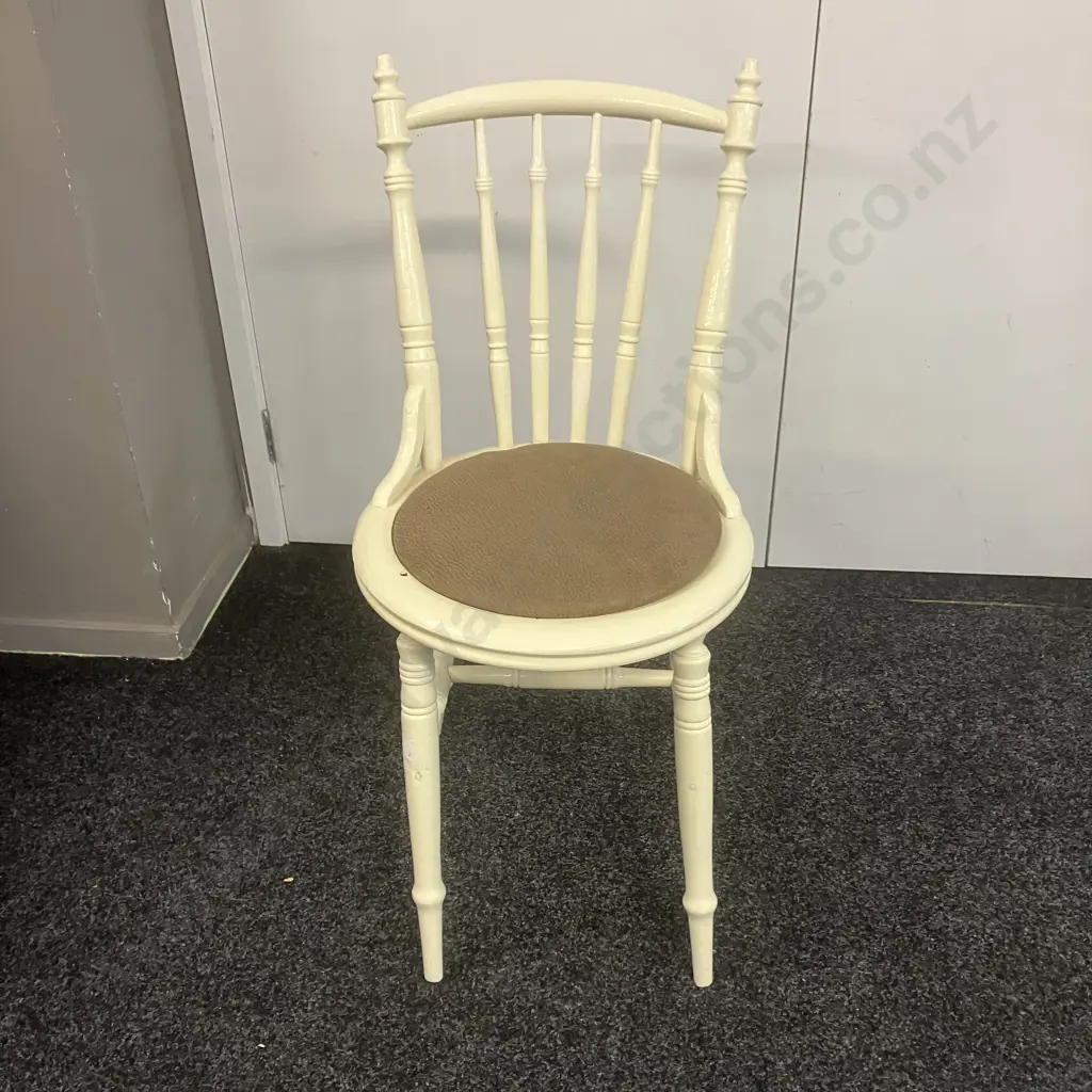 Antique Bentwood Style Spindle Back Chair Painted Cream Image 1++