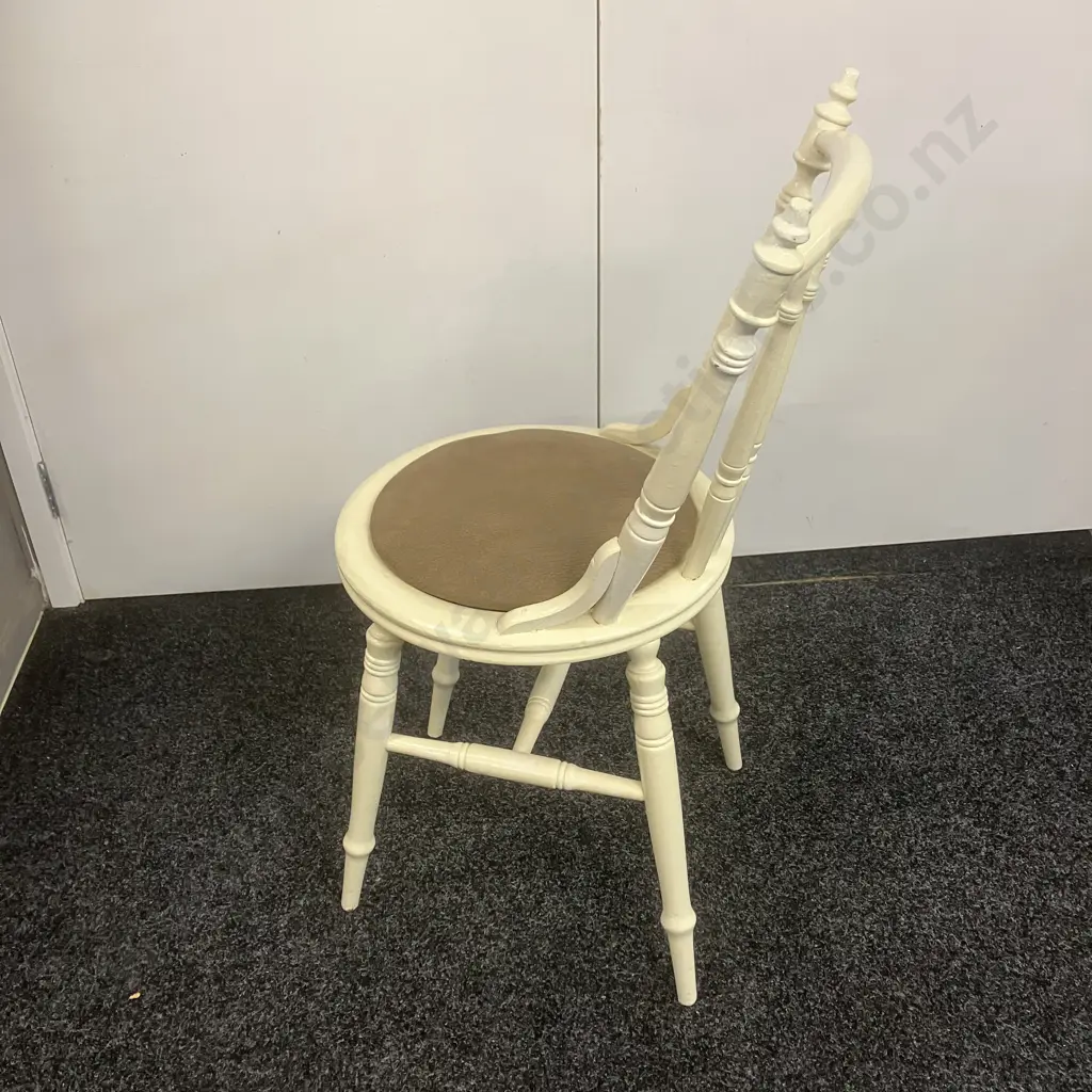 Antique Bentwood Style Spindle Back Chair Painted Cream Image 1++