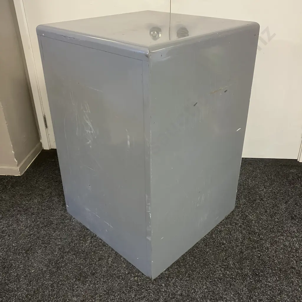 Multiplex Security Cabinet With Keys, 3 Adjustable Shelves. H92 W61 D61cm Image 1++