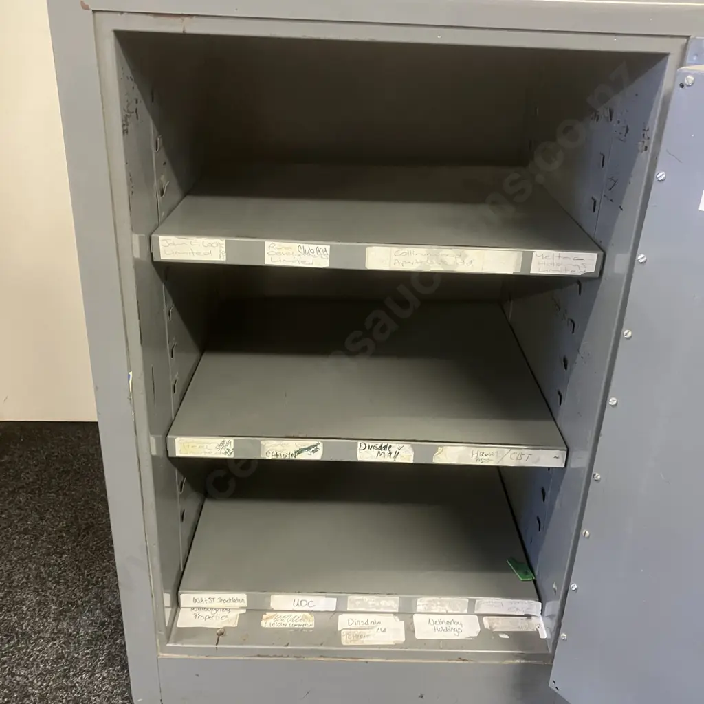 Multiplex Security Cabinet With Keys, 3 Adjustable Shelves. H92 W61 D61cm Image 1++