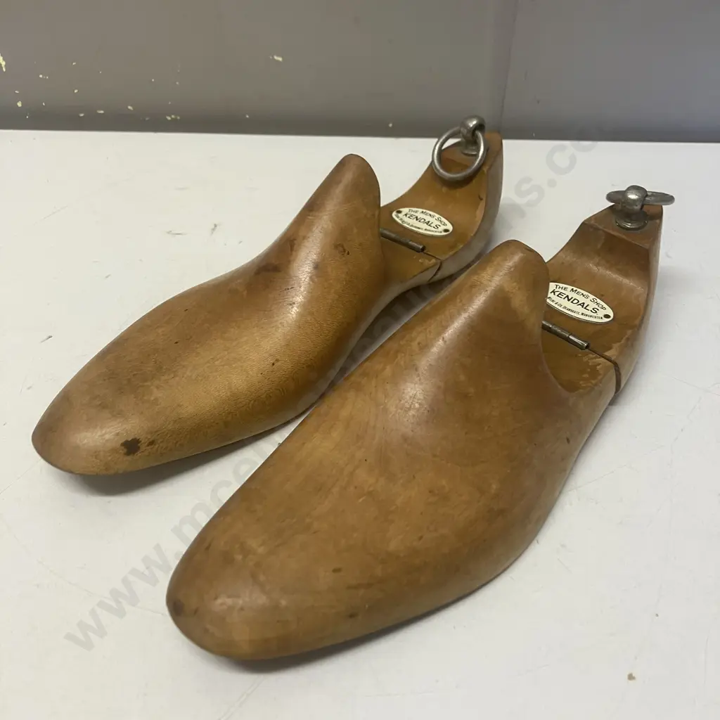 Kendals English Shoe Trees Image 1++