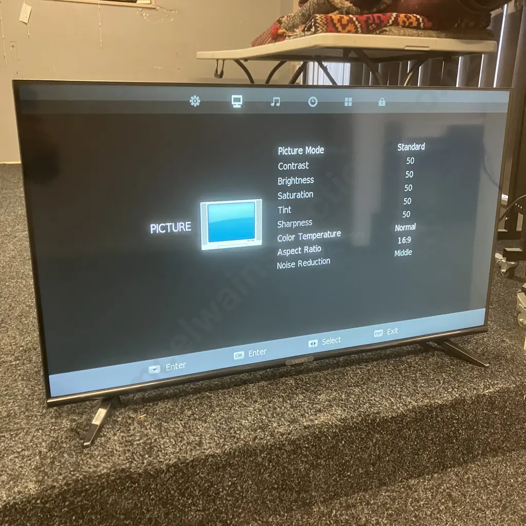 Veon 40" FHD LED LCD TV With Remote Control - Model VN40E202019 Image 1++