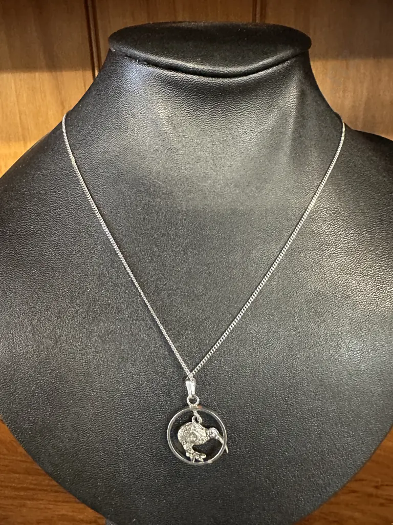 Kiwi Pendant Necklace  Image 1++