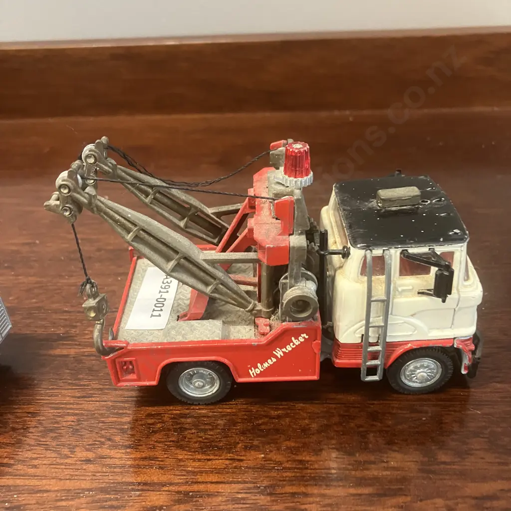 Corgi Major Holmes Wrecker, Whizzwheels Austin London Taxi-Cab, Siku VW, Matchbox Scaffold Truck, Red Double Decker Bus Image 1++