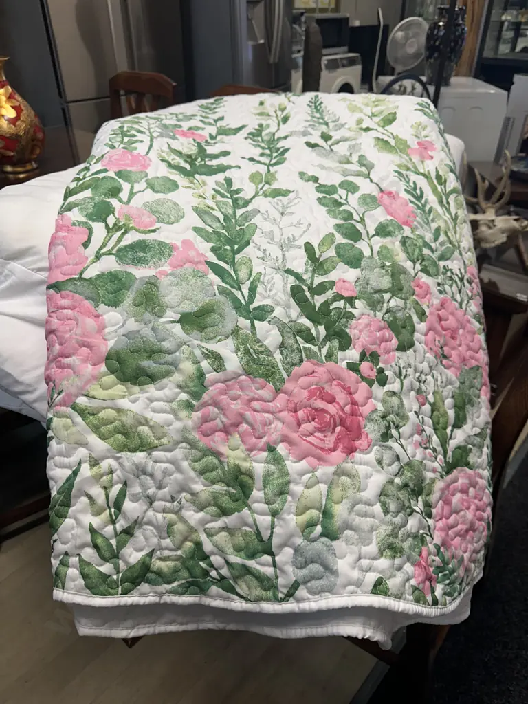Queen Size Coverlet & Luxury Thick Mattress Topper Image 1++