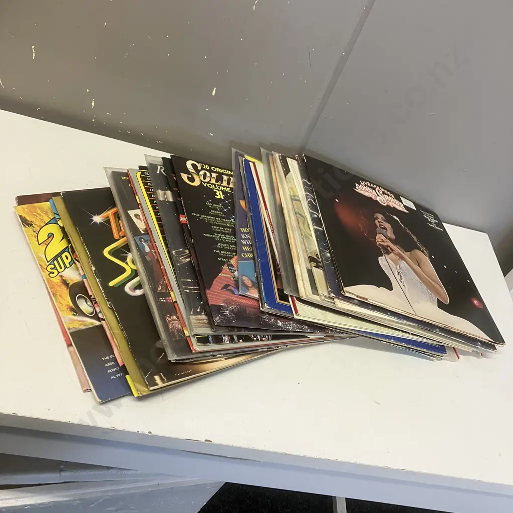Assorted LP's - Queen, Rod Stewart, Solid Golds Image 1++