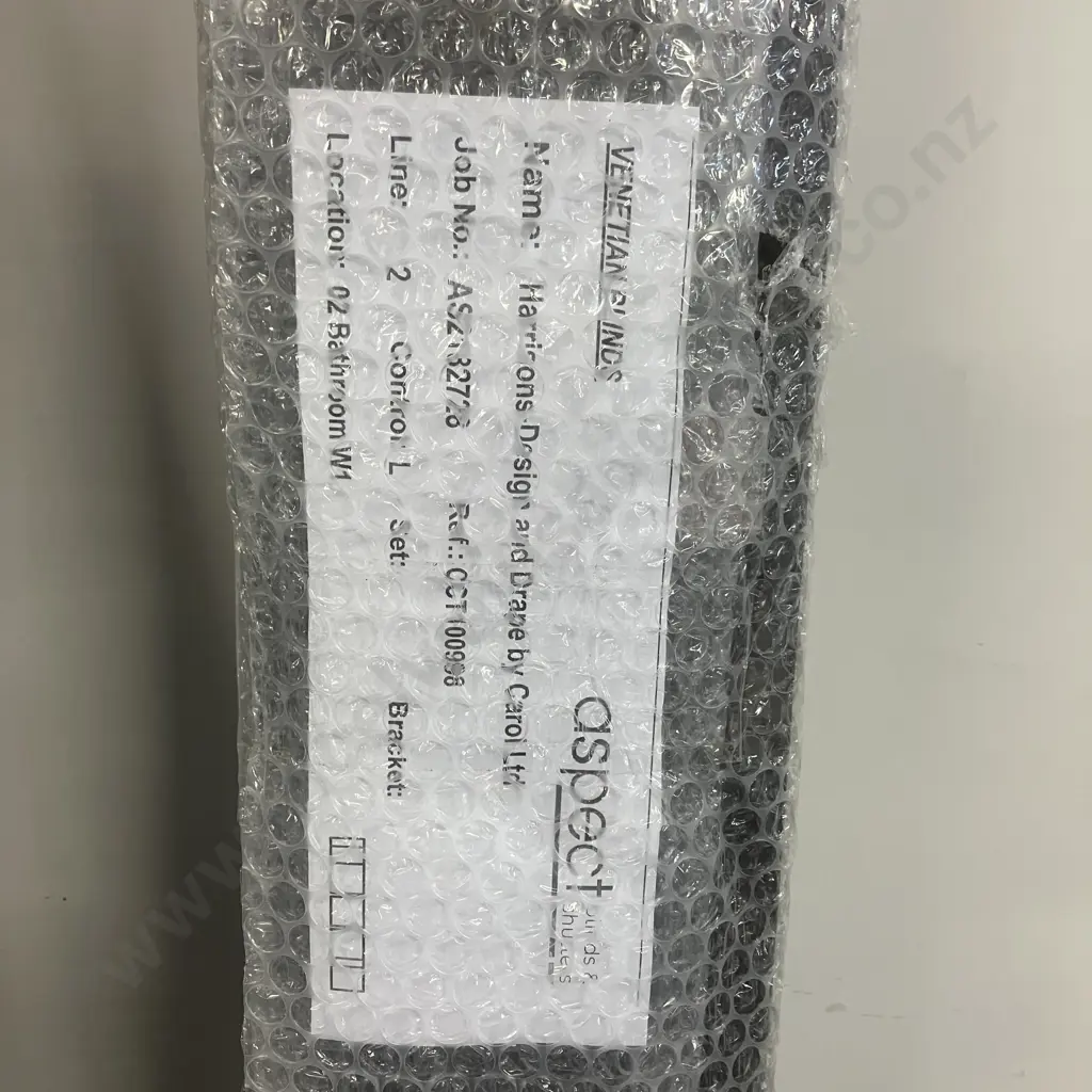 Black Venetian Blinds x 4 - Harrisons: 83cm, 72cm, 114.5cm, 214cm Image 1++