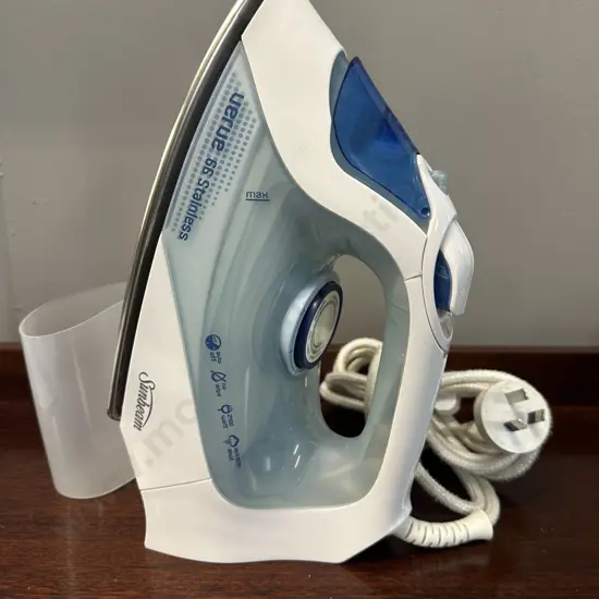 As New Sunbeam Verve 66 Stainless Iron Model SR6650