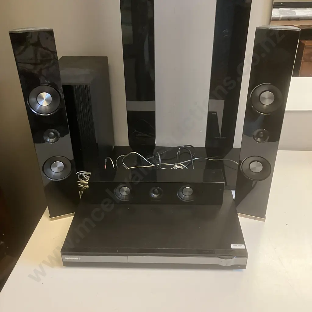 Samsung HT-D455 Home Entertainment System - 5.1 Channels, 850 W Image 1++