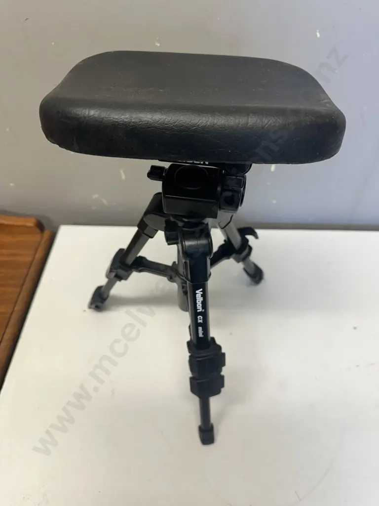 Velbon CX Adjustable Mini Tripod With Foot Rest  Image 1++