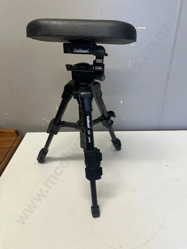 Velbon CX Adjustable Mini Tripod With Foot Rest  Image 1++