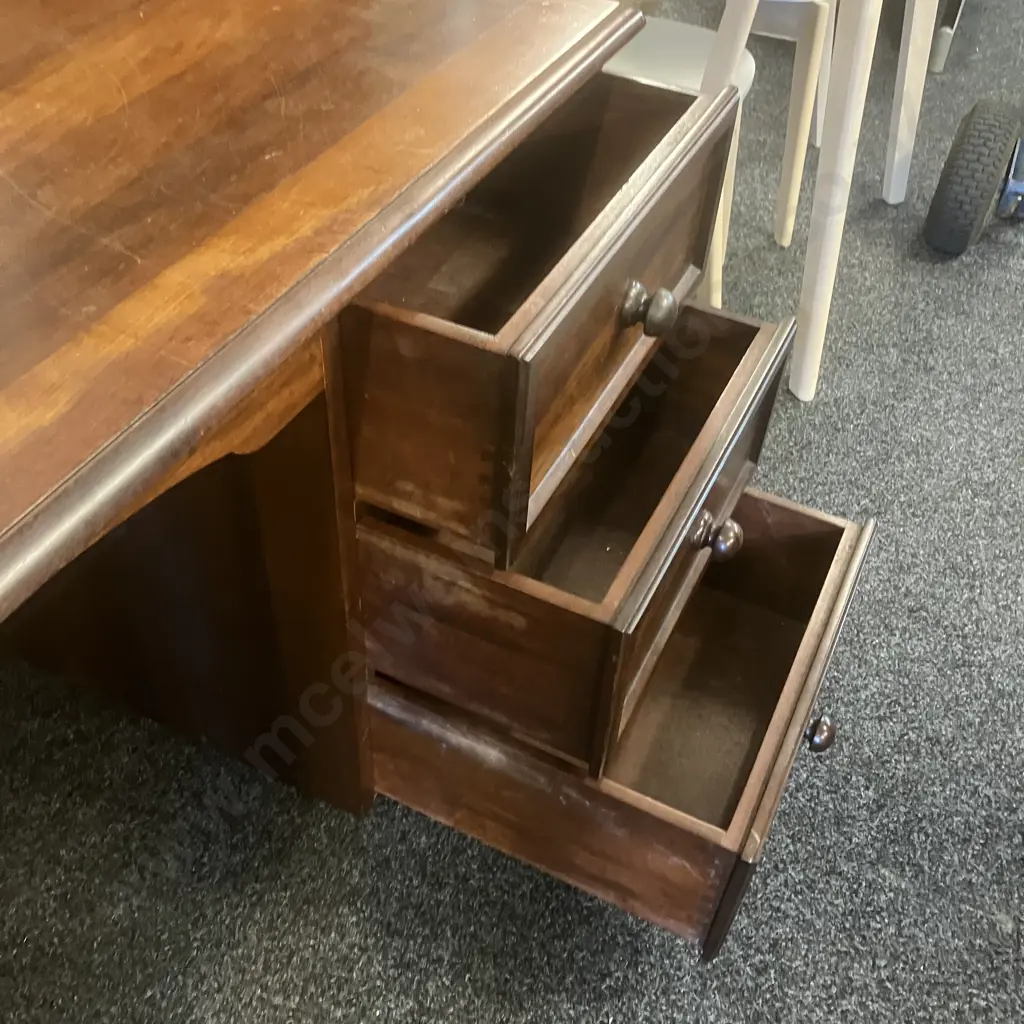 Mahogany 3 Drawer Bankers Desk With Key, Turned Feet. H76 W160 D87cm Image 1++