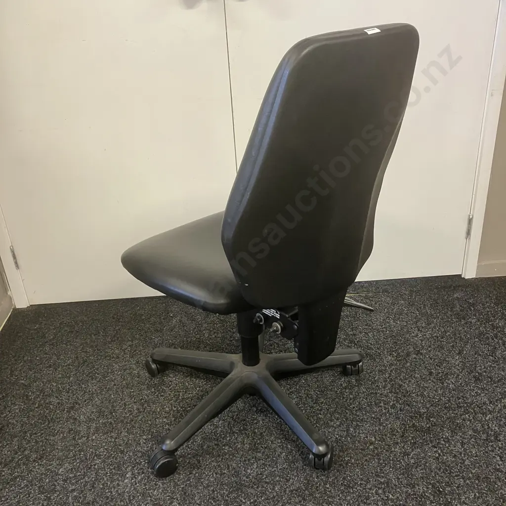 Black Leather High Back Ergonomic Office Chair, 3 Lever Image 1++