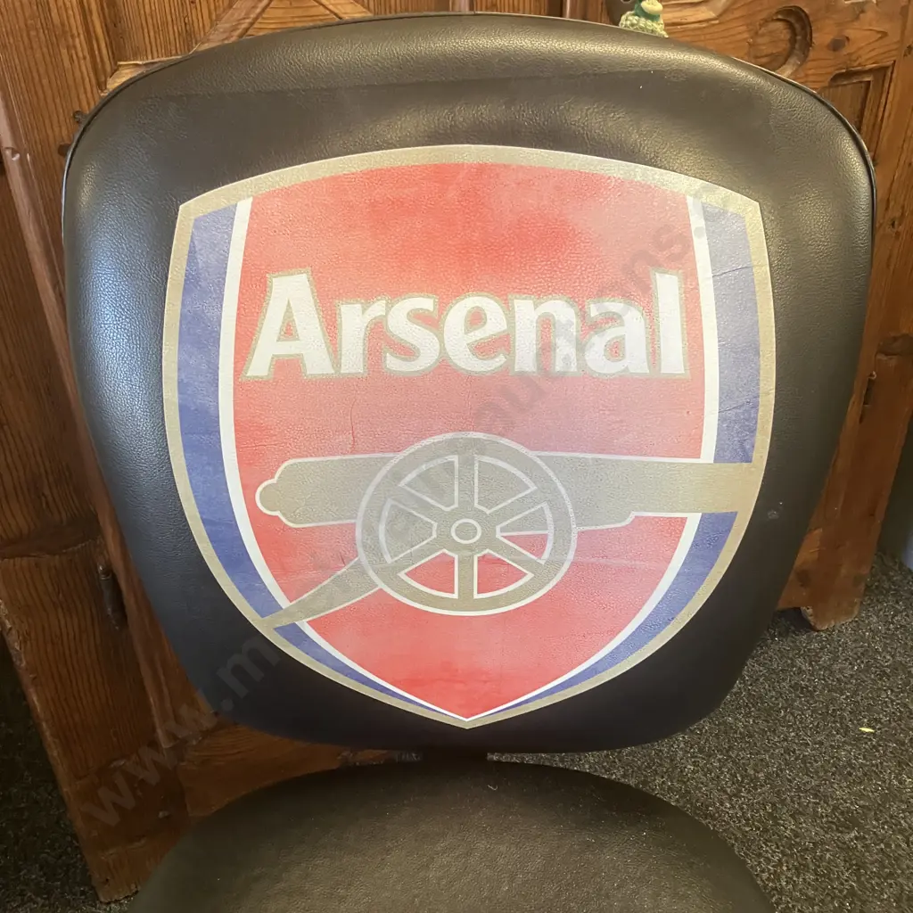 Arsenal FC Supporters Chair, 2 Lever, Gaslift, On Castors Image 1++