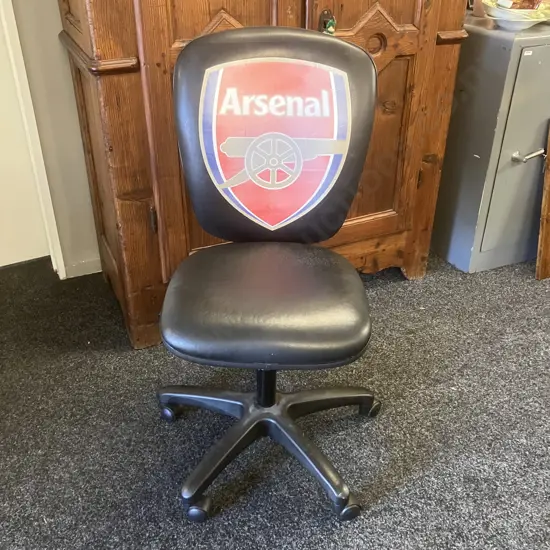Arsenal FC Supporters Chair, 2 Lever, Gaslift, On Castors