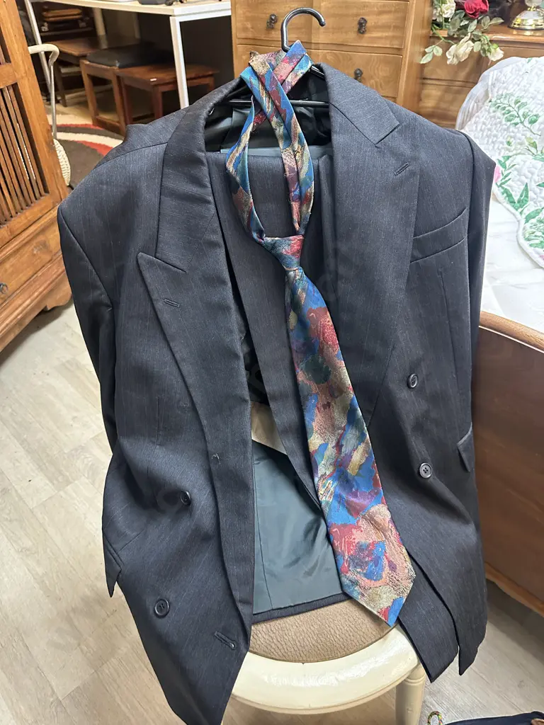 Tosca Suit Bags & Rembrant Mens Suit Image 1++