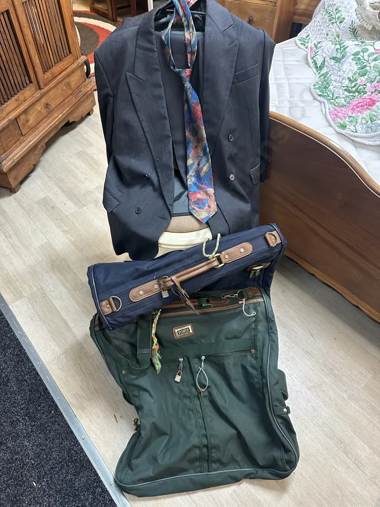 Tosca Suit Bags & Rembrant Mens Suit Image 1++