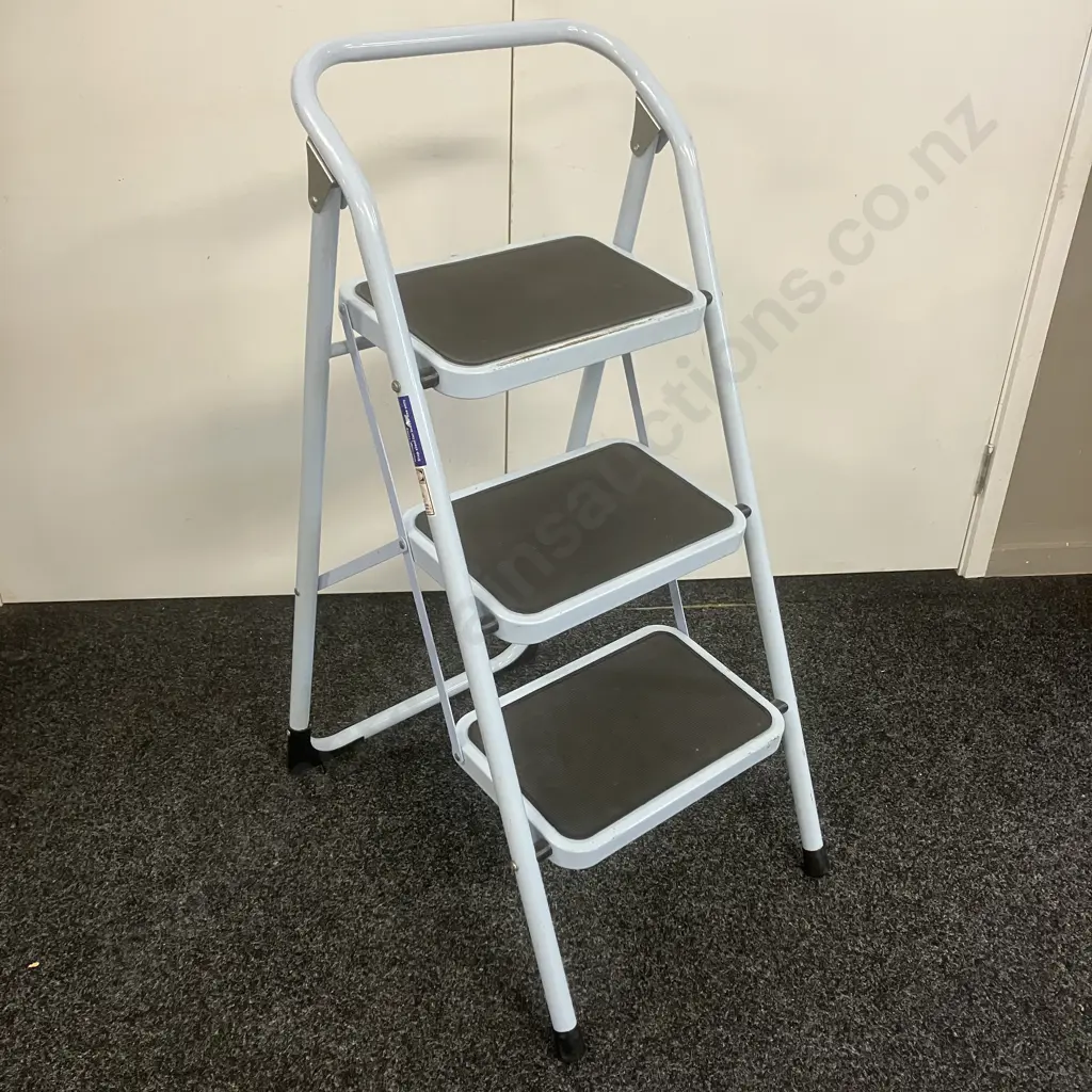 Domestic Step Stool. 120Kg Image 1++