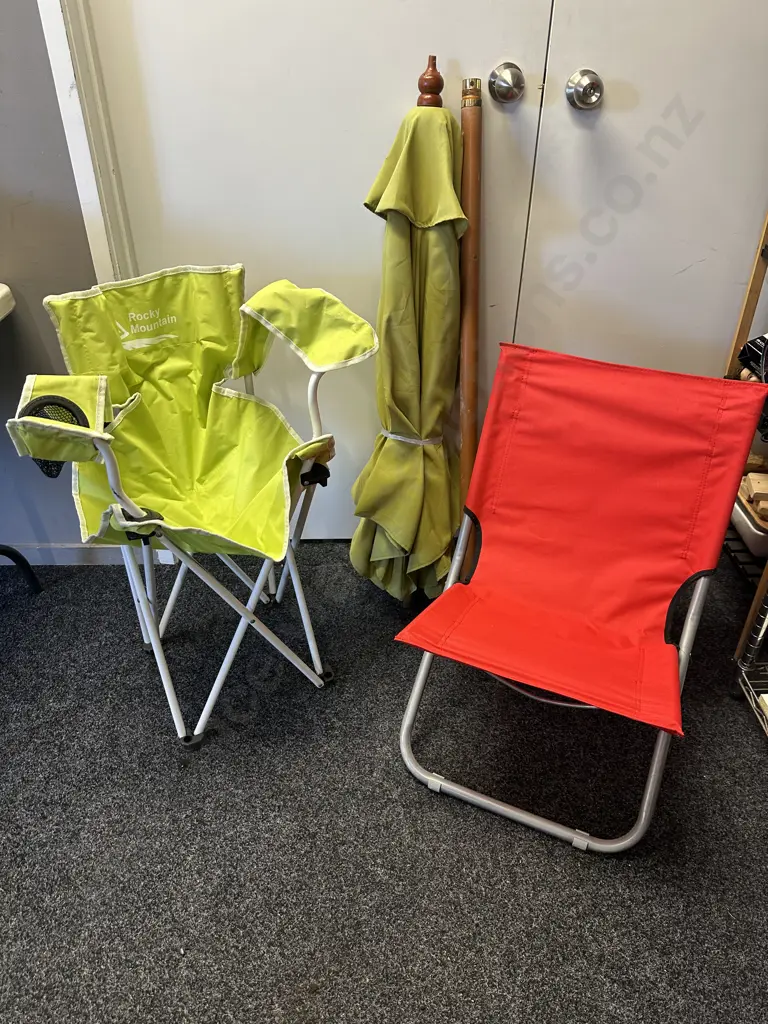 Rocky Mountain Fold Up Camping Chair, Red Fold Uo Chair, Avocado Colour Outdoor Umbrella Image 1++