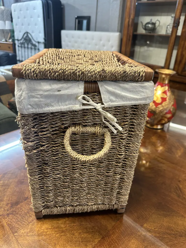 Vintage Rattan Laundry Hamper With Cream Liner H43,W40,D27cm. Image 1++