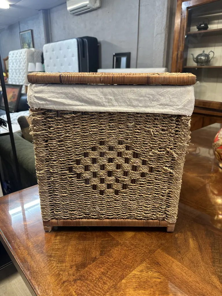 Vintage Rattan Laundry Hamper With Cream Liner H43,W40,D27cm. Image 1++