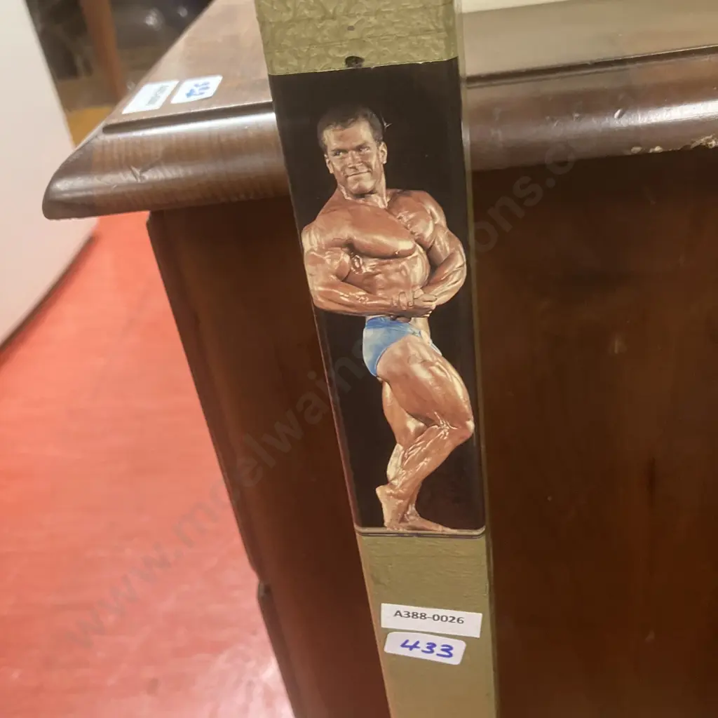 Vintage Weightlifting Gear / Gym Gear Image 1++