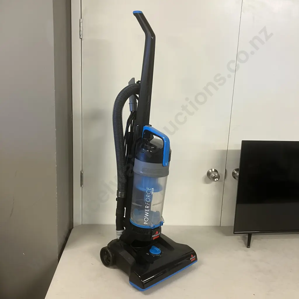 Bissell PowerForce Helix Upright Vacuum Cleaner Image 1++