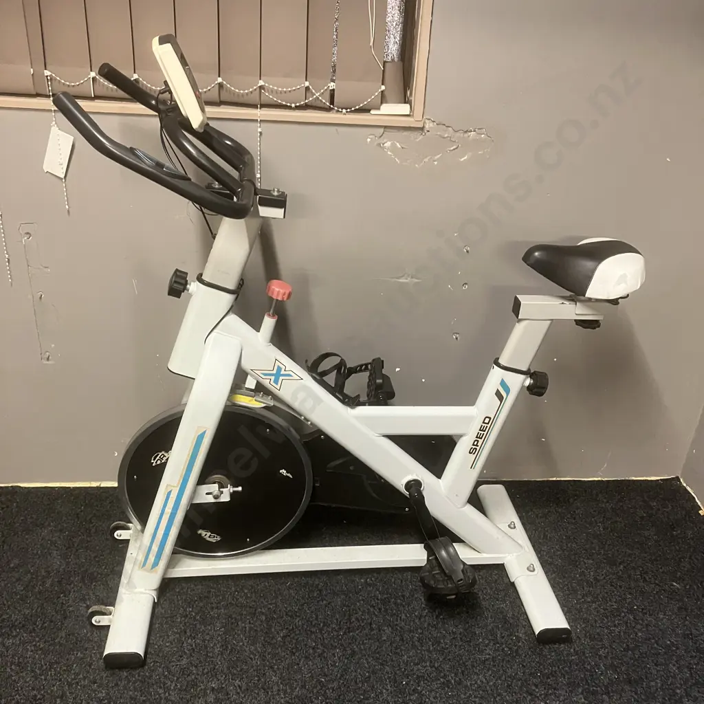 X Speed Fitness Bike Image 1++